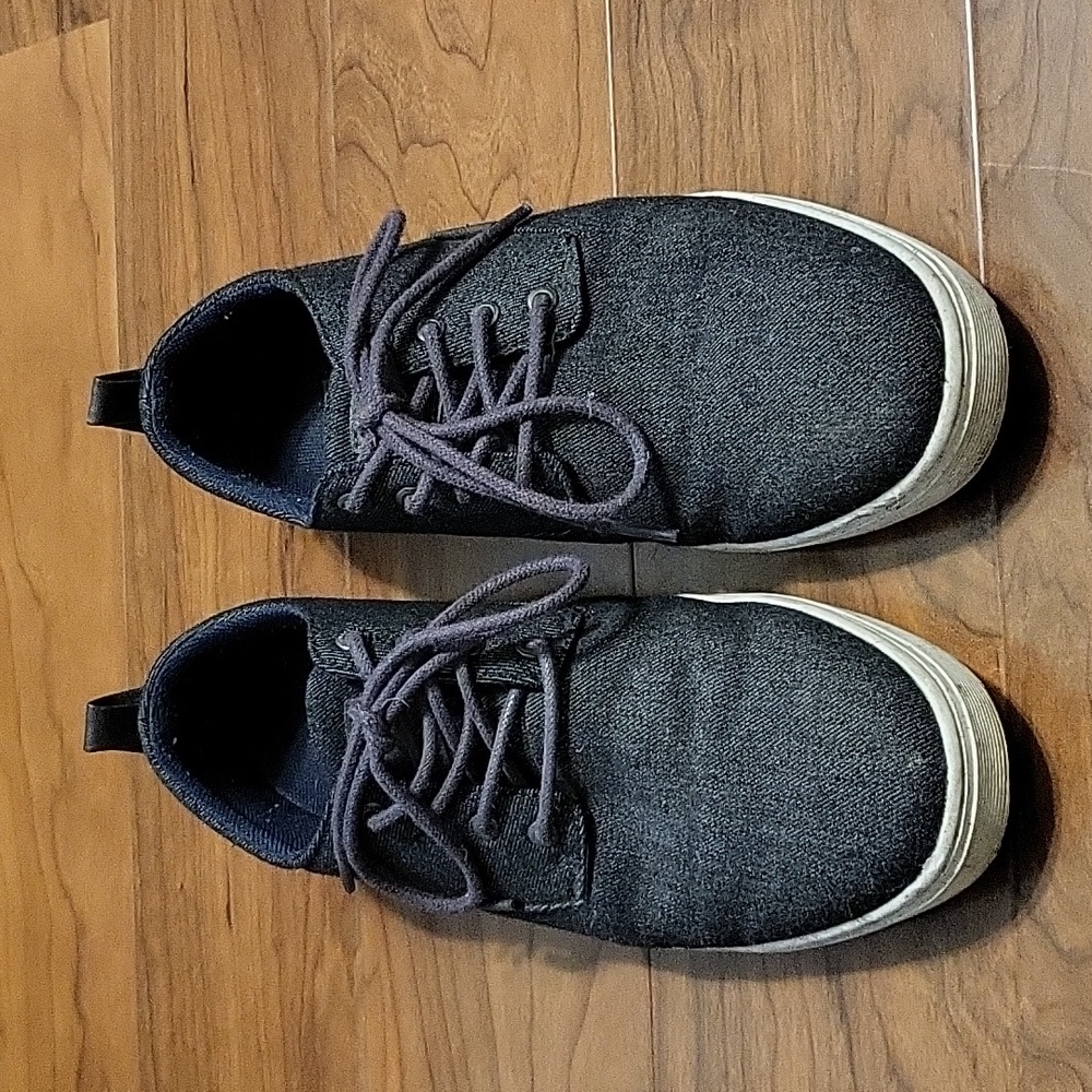 B-52 Casual Sneaker's
